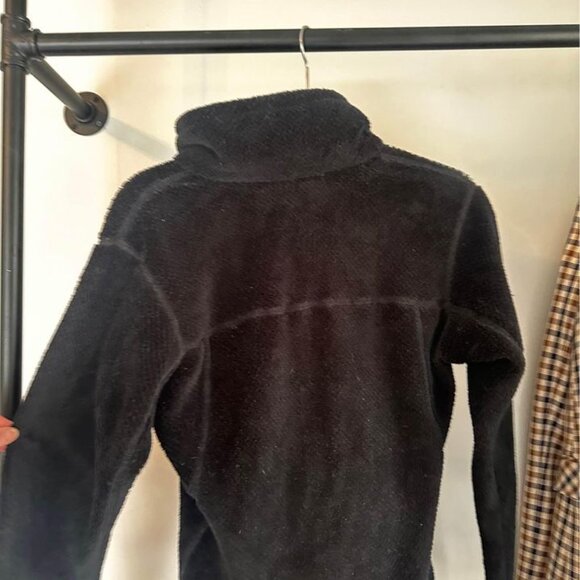 Black Patagonia's Women Pullover - Picture 2 of 2